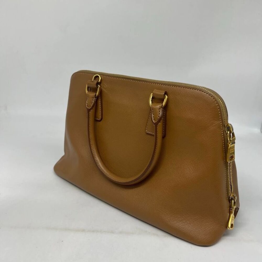 Prada Women Pre-Loved Bag Very Good Condition - Picture 4 of 9